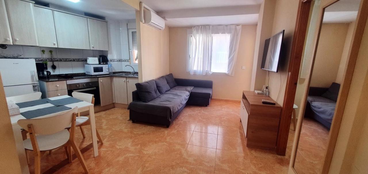 Isamar Apartamento Playa Del Cura تورّيفيِخا المظهر الخارجي الصورة